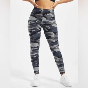 cozy camo leggings